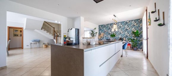 6 rooms Villa in Fabbrico, Italy No. 70566 12