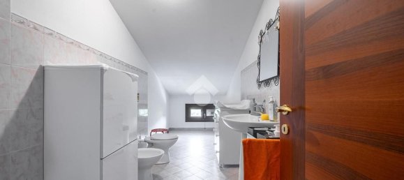 6 rooms Villa in Fabbrico, Italy No. 70566 34
