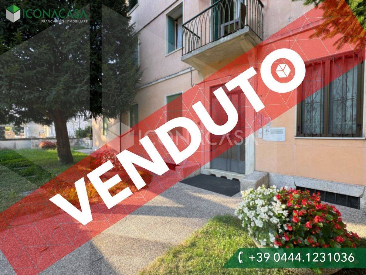 Apartamento de 6 divisões em Vicenza, Italy N.º 24023