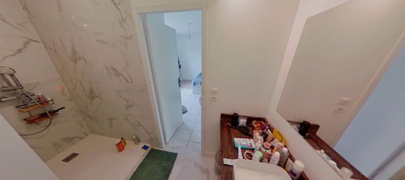 5 bedrooms House in Merignac, France No. 335796 10