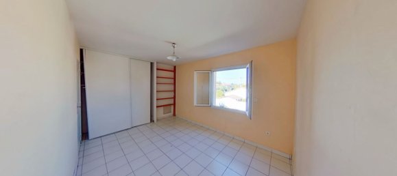 5 bedrooms House in Merignac, France No. 335796 16