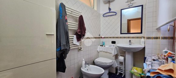 3 rooms Apartment in Naples, Italy No. 15519 13