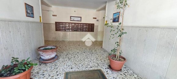 3 rooms Apartment in Naples, Italy No. 15519 17