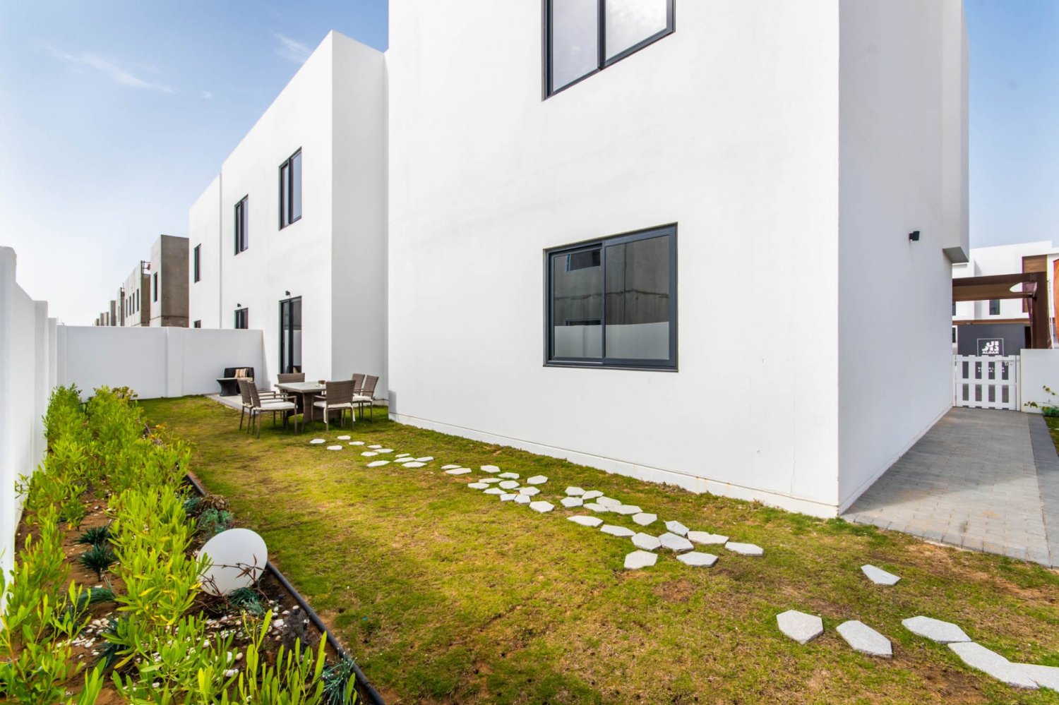 2 bedrooms Townhouse in Al Ghadeer, UAE No. 1515