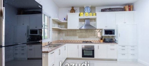 Villa de 4 dormitorios en Hua Hin, Thailand No. 20005 10