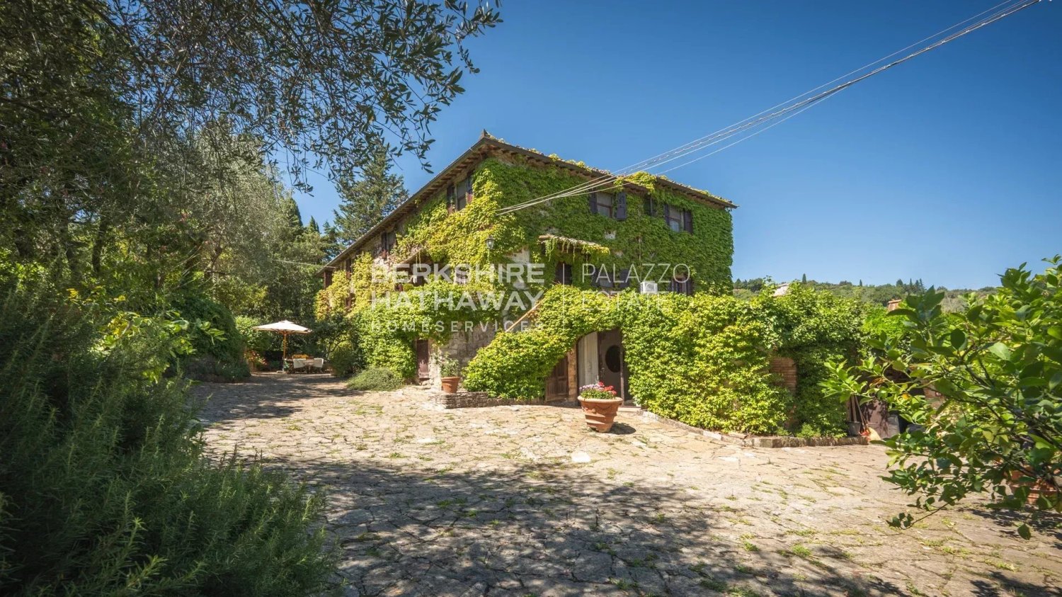 9 bedrooms House in Castellina in Chianti, Italy No. 319876