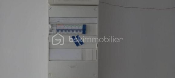 Gebäude in La Ferte-Vidame, France 400m², Nr. 331055 5