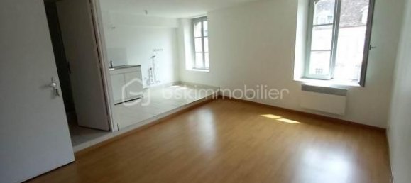 Gebäude in La Ferte-Vidame, France 400m², Nr. 331055 8