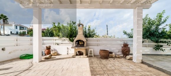 Villa de 4 dormitorios en Paralimni, Cyprus No. 9214 28