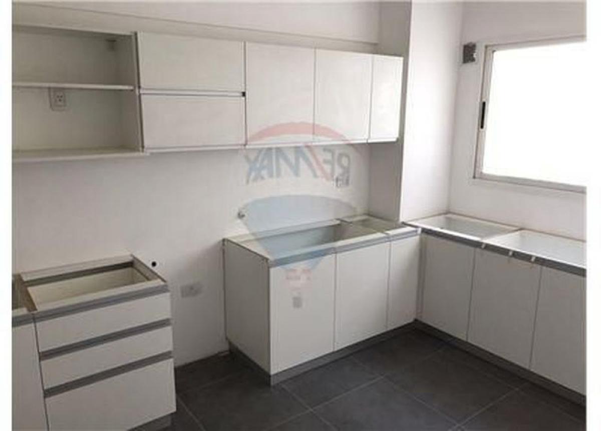 3 bedrooms Apartment in Buenos Aires, Argentina No. 81481