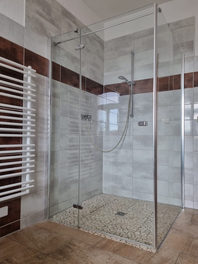 24 rooms Building in Leipzig, Germany No. 341274