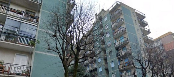 3 rooms Apartment in Pioltello, Italy No. 96359 2