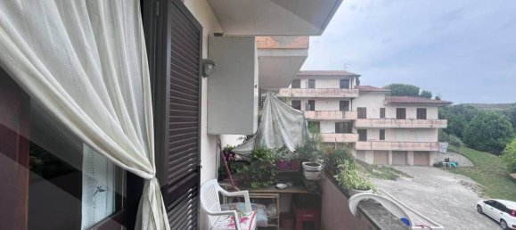 5-salle Appartement à Casciana Terme Lari, Italy No. 18567 11