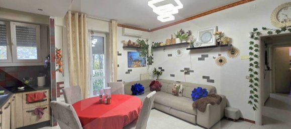 Квартира с 3 комнатами в Милан, Италия № 241222 3