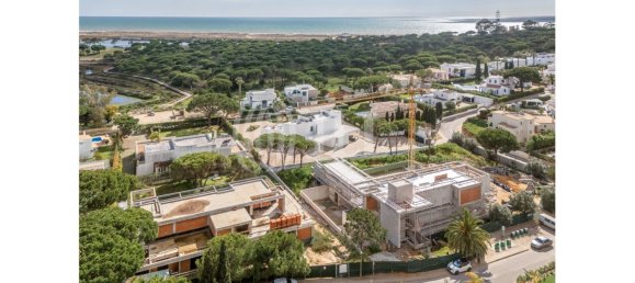 6 bedrooms Villa in Almancil, Portugal No. 90741 4