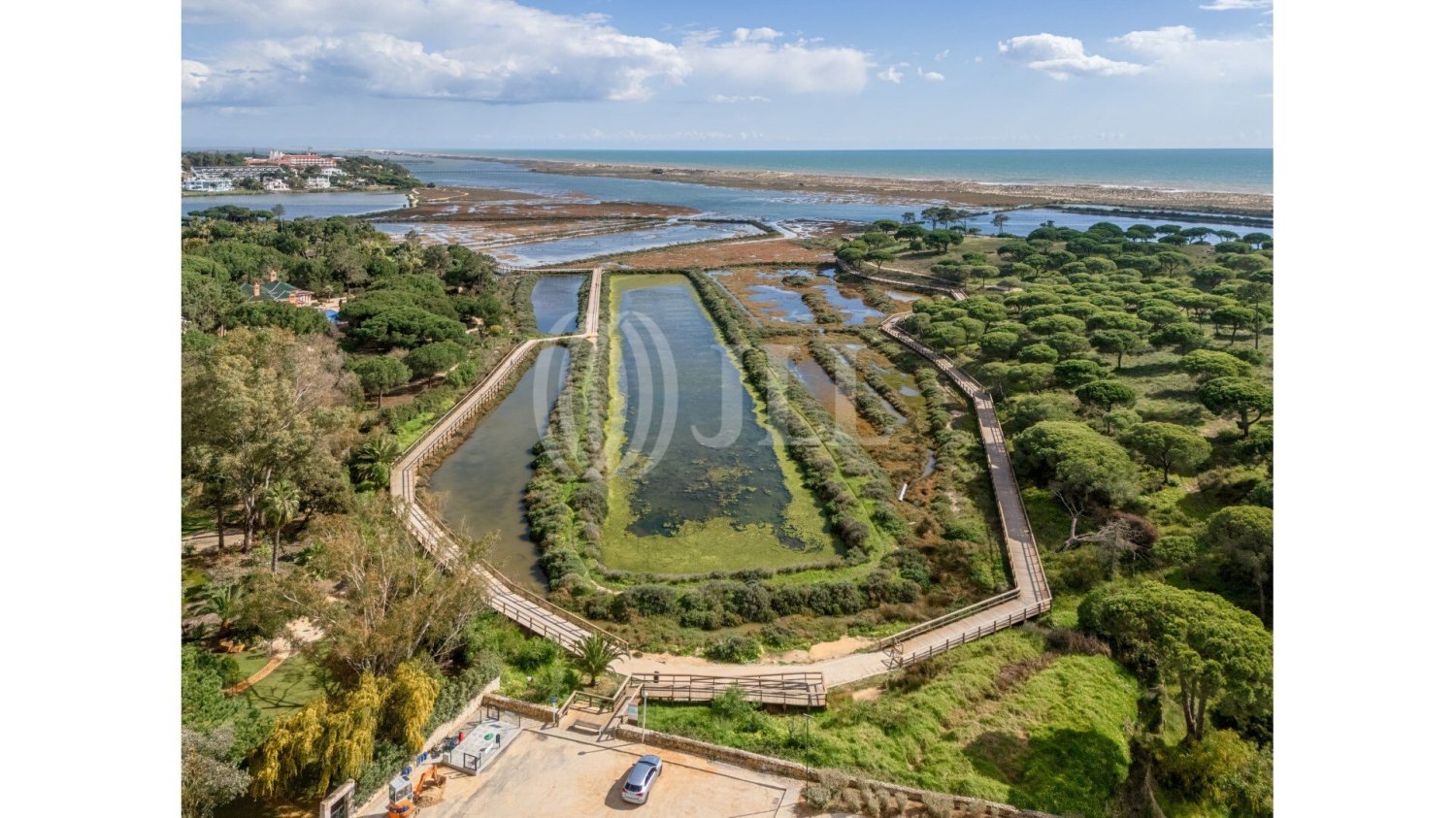 6 bedrooms Villa in Almancil, Portugal No. 90741