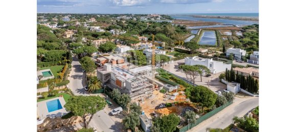 6 bedrooms Villa in Almancil, Portugal No. 90741 2