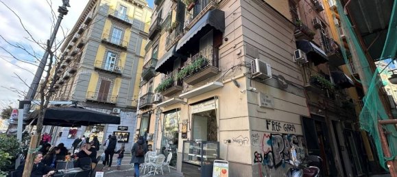 3 bedrooms Apartment in Naples, Italy No. 61004 20