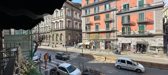 3 bedrooms Apartment in Naples, Italy No. 61004 6