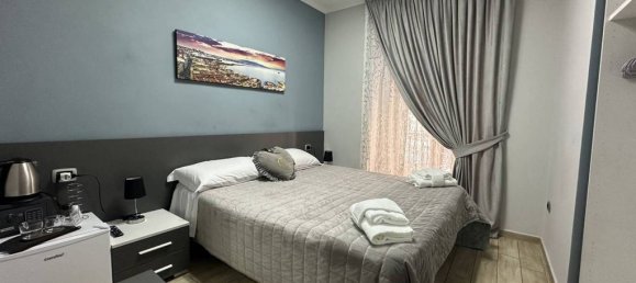 3 bedrooms Apartment in Naples, Italy No. 61004 14