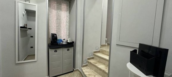 3 bedrooms Apartment in Naples, Italy No. 61004 19