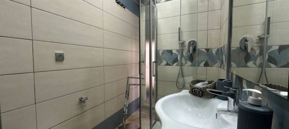 3 bedrooms Apartment in Naples, Italy No. 61004 17