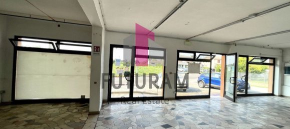 310m² Commercial property in Vigonovo, Italy No. 283032 27