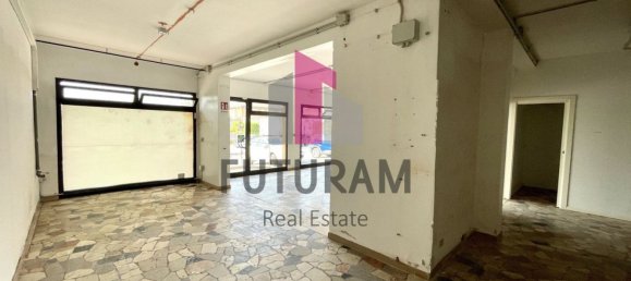 310m² Commercial property in Vigonovo, Italy No. 283032 30