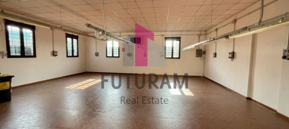 310m² Commercial property in Vigonovo, Italy No. 283032 11