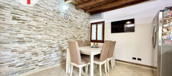 5 bedrooms House in Padua, Italy No. 370212 5