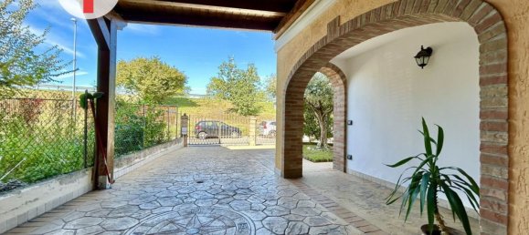 5 bedrooms House in Padua, Italy No. 370212 30