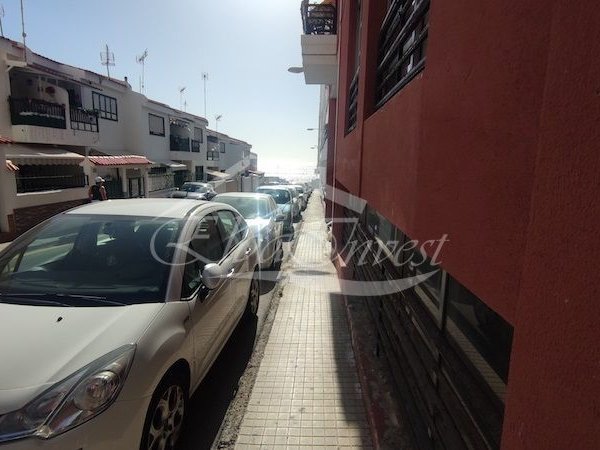 Propriété commerciale à Guia de Isora, Spain 305m² No. 30139