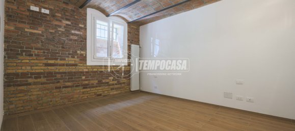 Casa de 4 divisões em Bologna, Italy N.º 286555 14