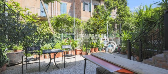 Casa de 4 divisões em Bologna, Italy N.º 286555 5