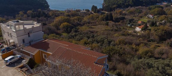 19 bedrooms Townhouse in Budva, Montenegro No. 226 3