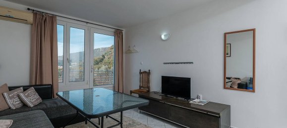 19 bedrooms Townhouse in Budva, Montenegro No. 226 8
