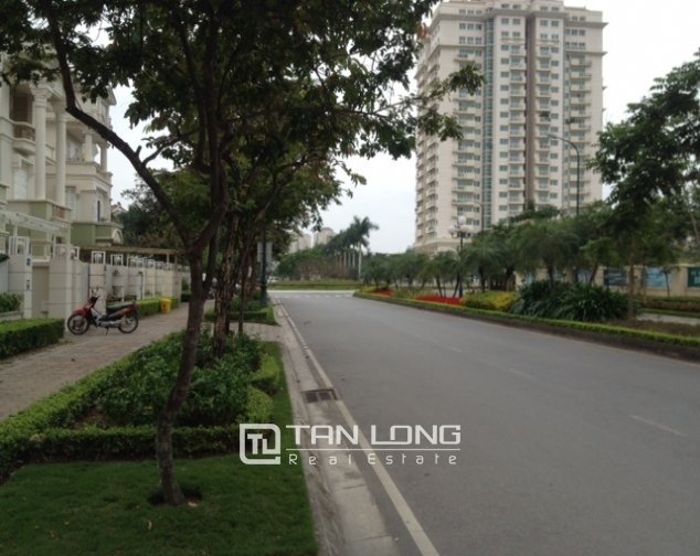 5 bedrooms Villa in Tay Ho, Vietnam No. 244