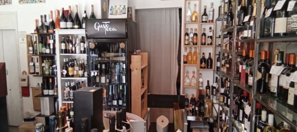 42m² Commercial property in Cattolica, Italy No. 16098 5