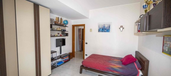 5-salle Appartement à Messina, Italy No. 48052 25