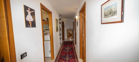 5-salle Appartement à Messina, Italy No. 48052 13