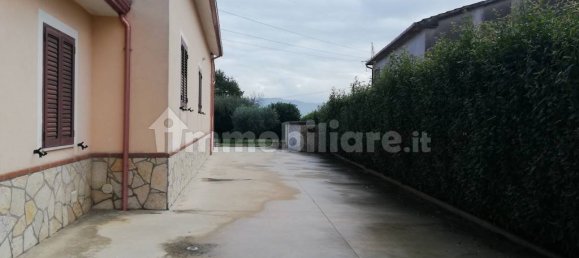 4 bedrooms Villa in Presenzano, Italy No. 301300 8