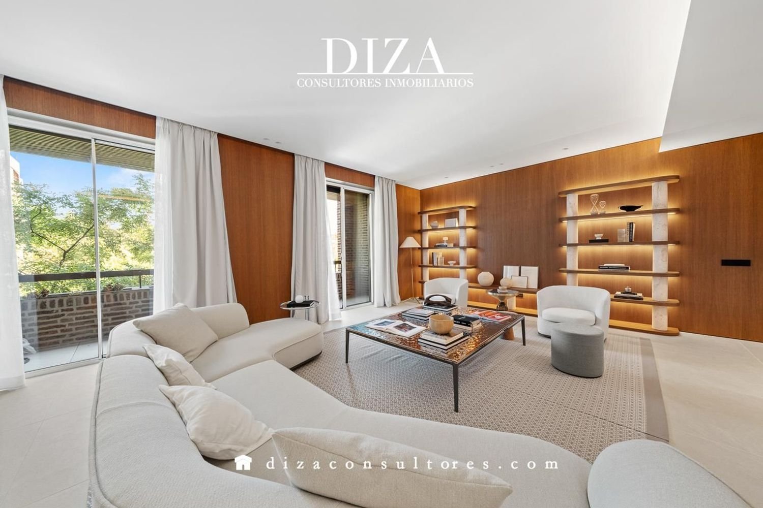 3 bedrooms Apartment in Madrid, Spain No. 170758