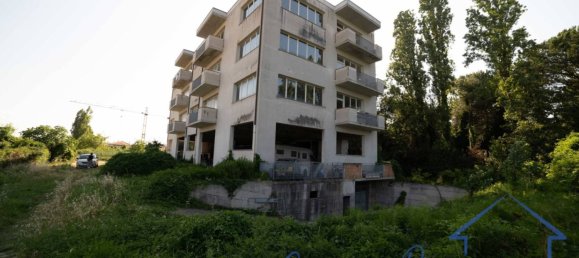 5 rooms Warehouse in Rimini, Italy No. 259944 5