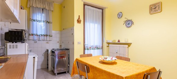 4 bedrooms Apartment in Turin, Italy No. 99943 13