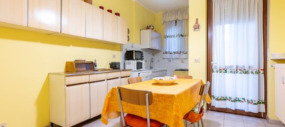 4 bedrooms Apartment in Turin, Italy No. 99943 12