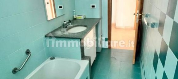 Apartamento T2 em Turin, Italy N.º 379882 31