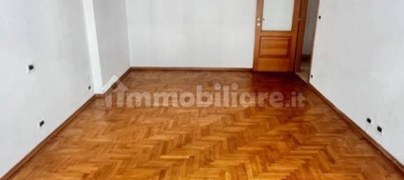 Apartamento T2 em Turin, Italy N.º 379882 2