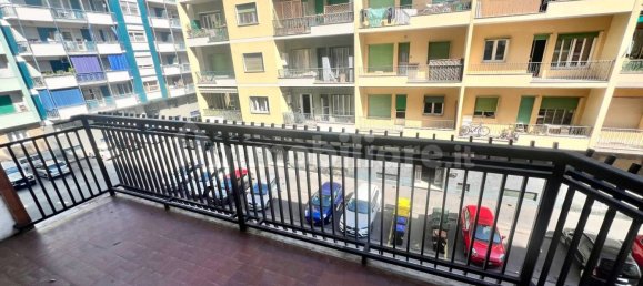 Apartamento T2 em Turin, Italy N.º 379882 24