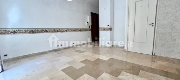 Apartamento T2 em Turin, Italy N.º 379882 10