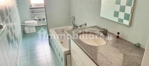 Apartamento T2 em Turin, Italy N.º 379882 28